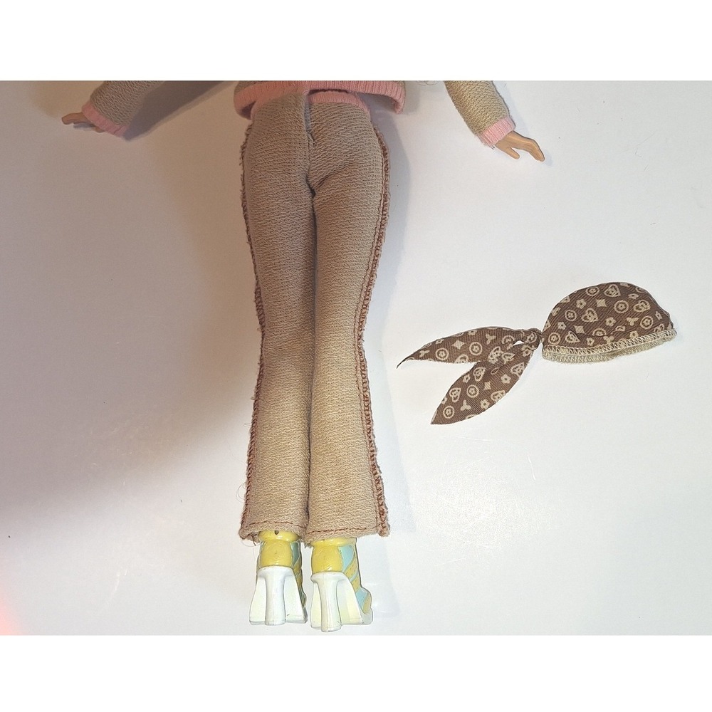 Mattel My Scene Kennedy Doll Y2K Blonde Butterfly Top Knit Tracksuit Bandana - Picture 4 of 5